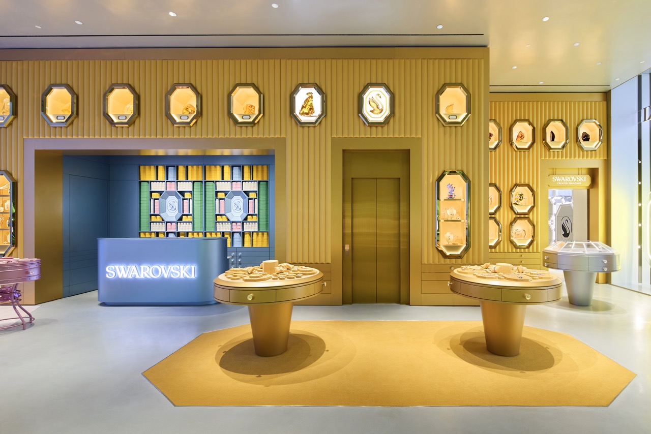 Swarovski Celebrates Opening of New Duomo Flagship Store in Milan - 365 ...