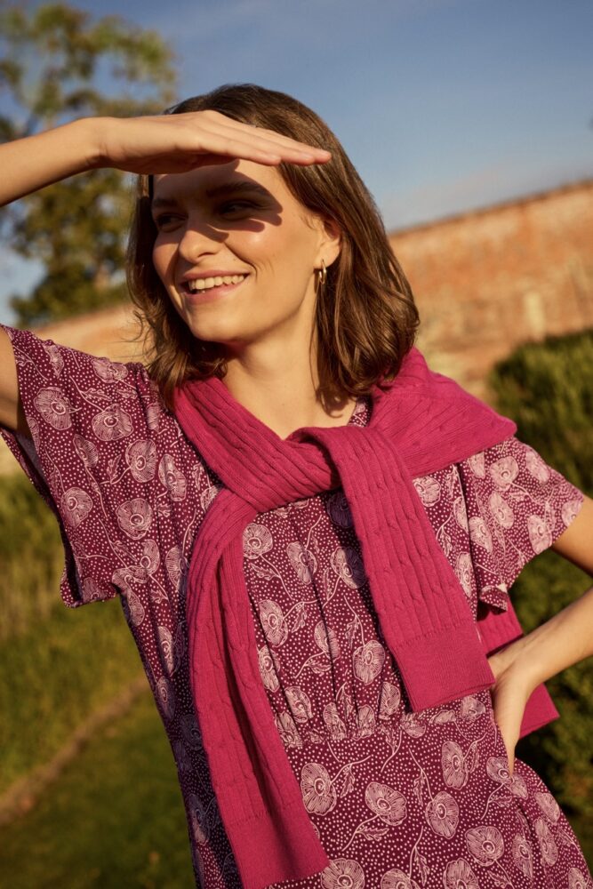 Crew Clothing Jenna Flutter Sleeve Jersey Dress in Mulberry Floral Print 65 www.crewclothing.co .uk Large