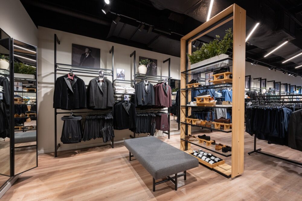 Suit Direct Cheshire Oaks 510 Large