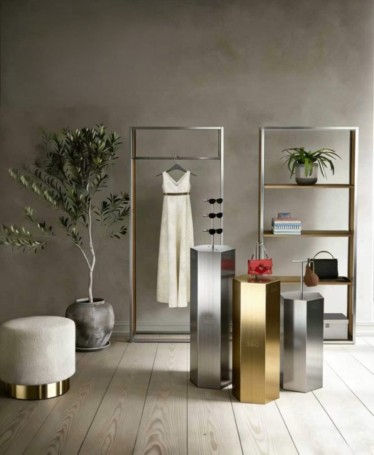 Planet 360 copy Medium