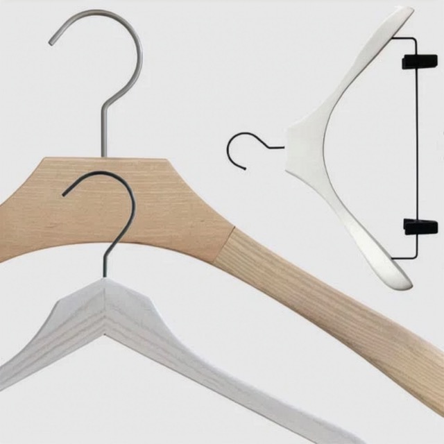 hangers of London Medium