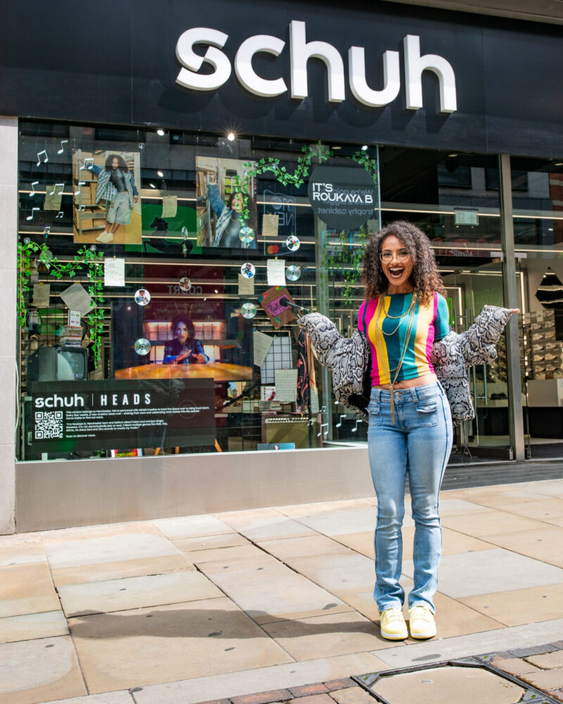 schuh heads 01 storefront with subject instagram 1080x1350