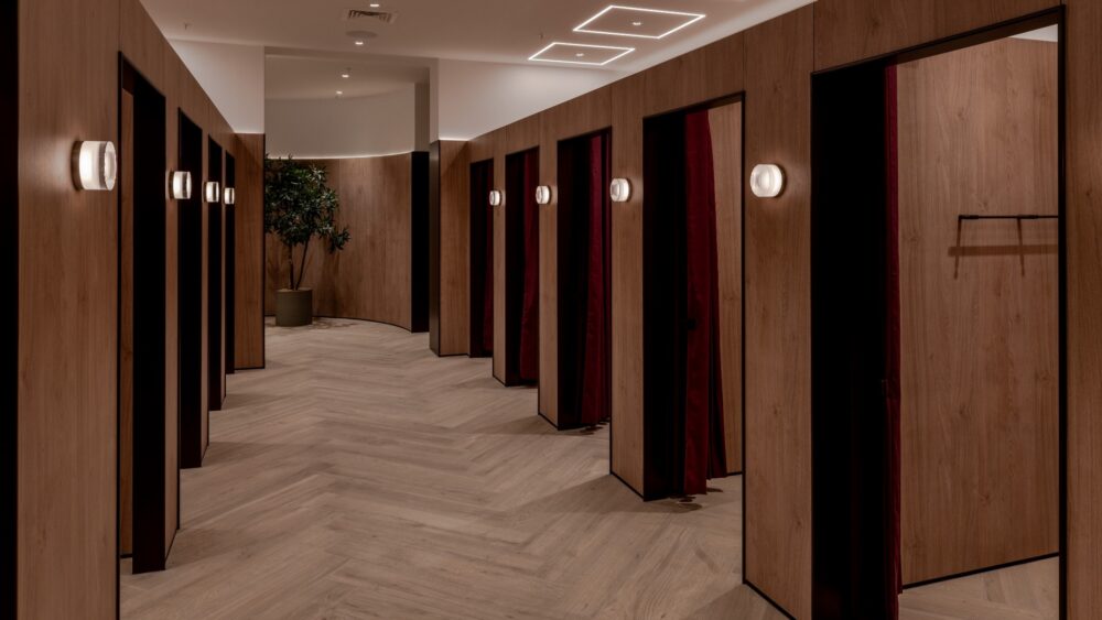 12 Bluewater 156 Edit hi res